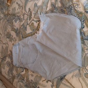 Ladies loft Curvy straight crop jeans